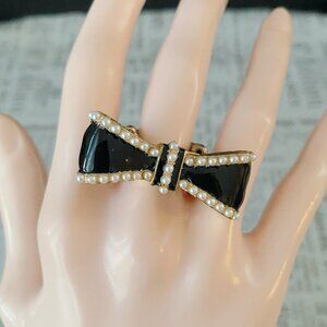 Vintage bowtie ring /black Enamel / adjustable Size ring /Gift for her